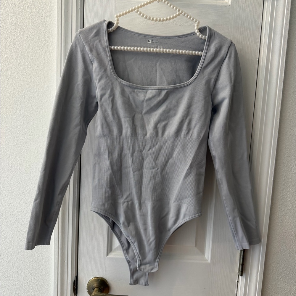 Women's Long Sleeve Square Neck Bodysuit - Light Gray